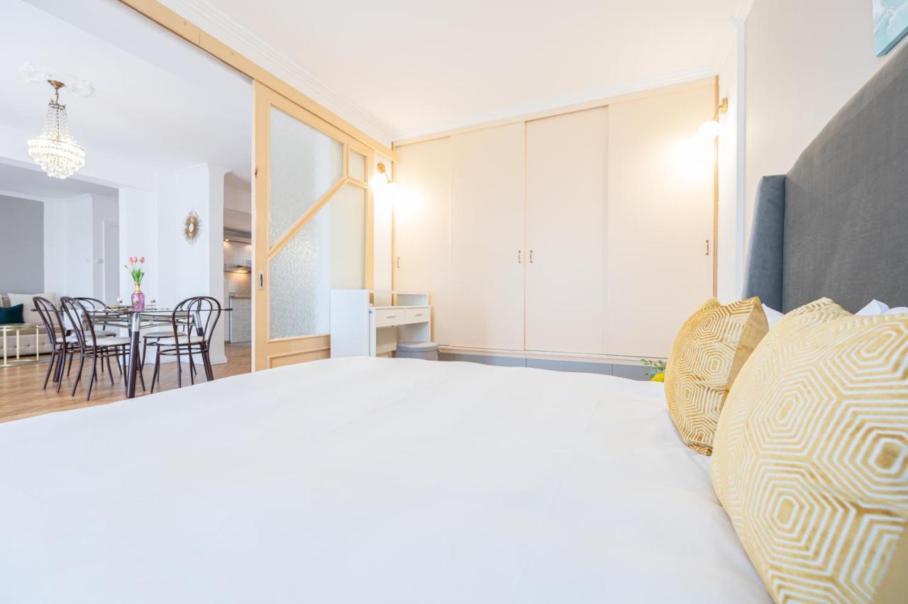 Appartement Haga Flat à Oradea Extérieur photo