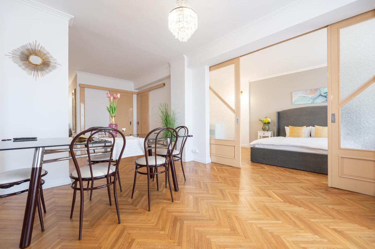 Appartement Haga Flat à Oradea Extérieur photo
